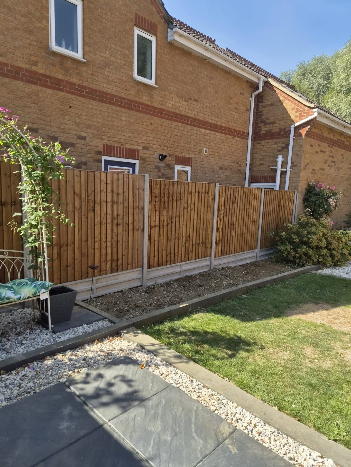 Garden Fencing in Peterborough Concrete garden fencing in Peterborough