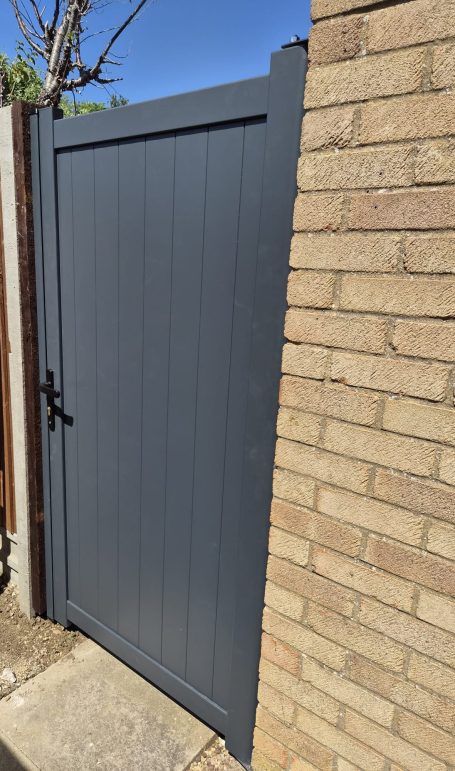 Aluminium Garden Gate in Glinton Aluminium Garden gate with secure key lock installed in Glinton, Peterborough