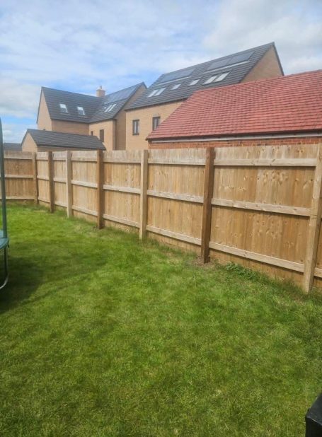Closeboard fence Repair in Cambridge